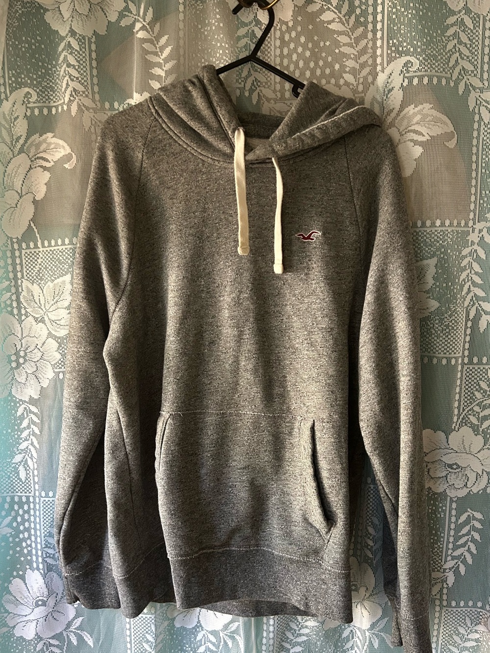 Super Cozy Hollister Men's Heather Gray Pullover Hoodie